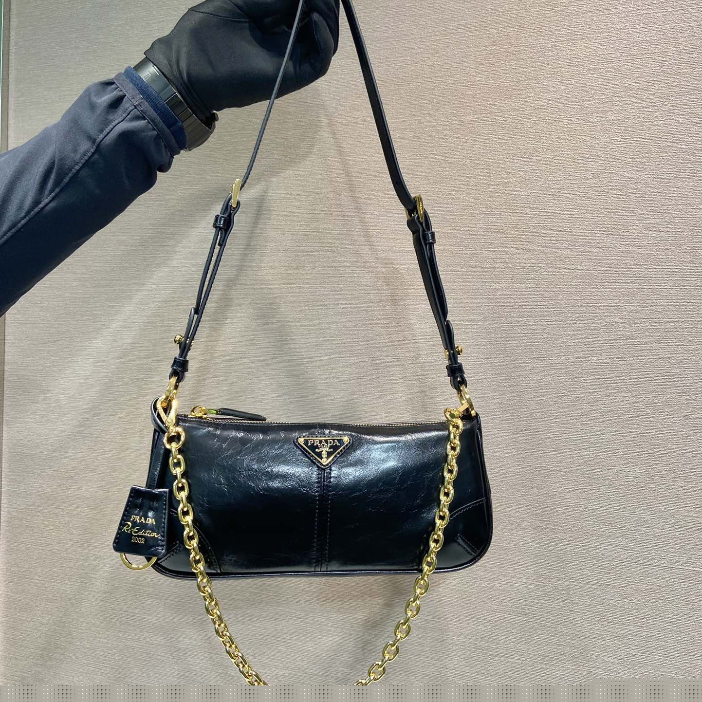 Pra*a top handle bags